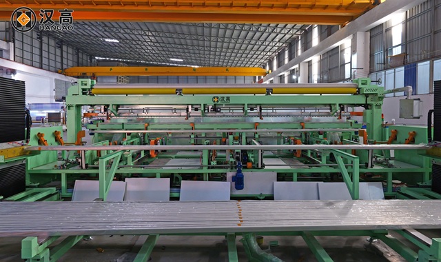 Automatic Pipe Strapping Machine